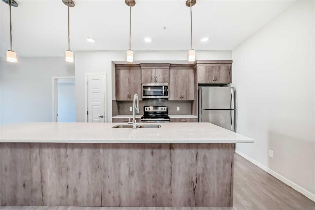 20 Seton Park SE #212 photo 5