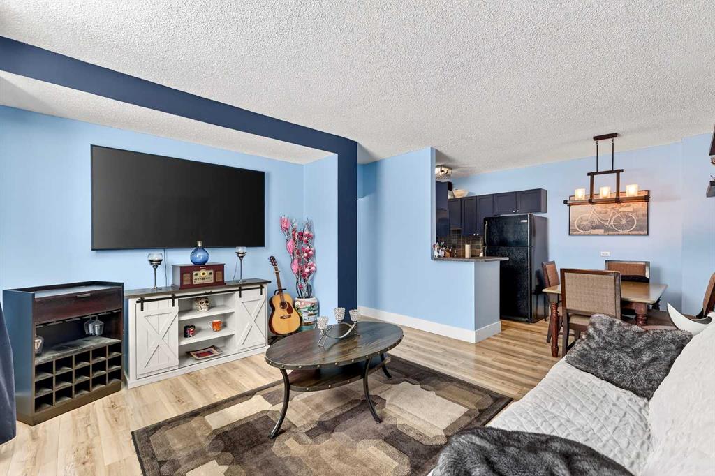 1312 13 Avenue SW #102 photo 3