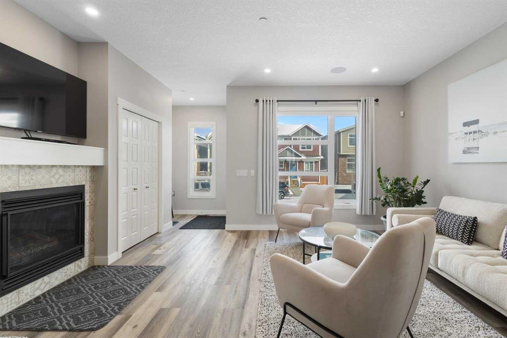 45 Howse Street NE photo 4