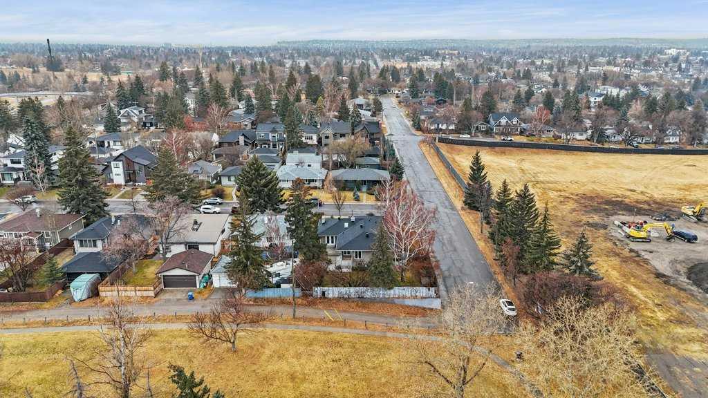 3204 24A Street SW photo 4