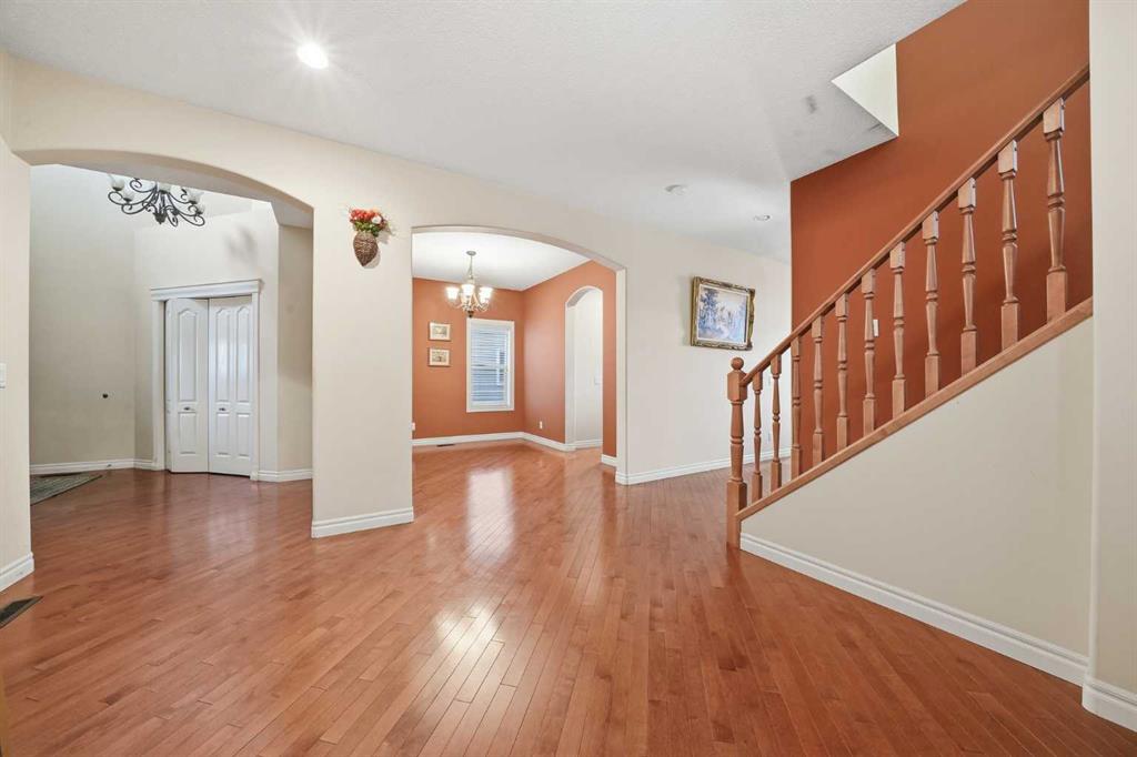 27 Saddleland Way NE photo 3