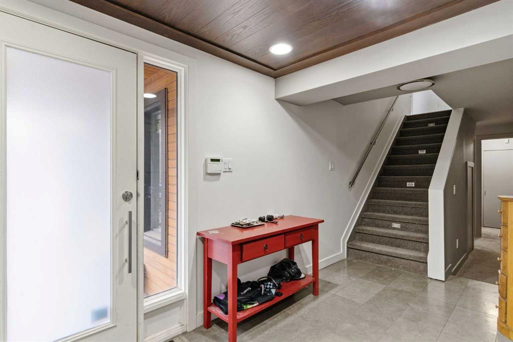 2910 Marquette Street SW photo 3