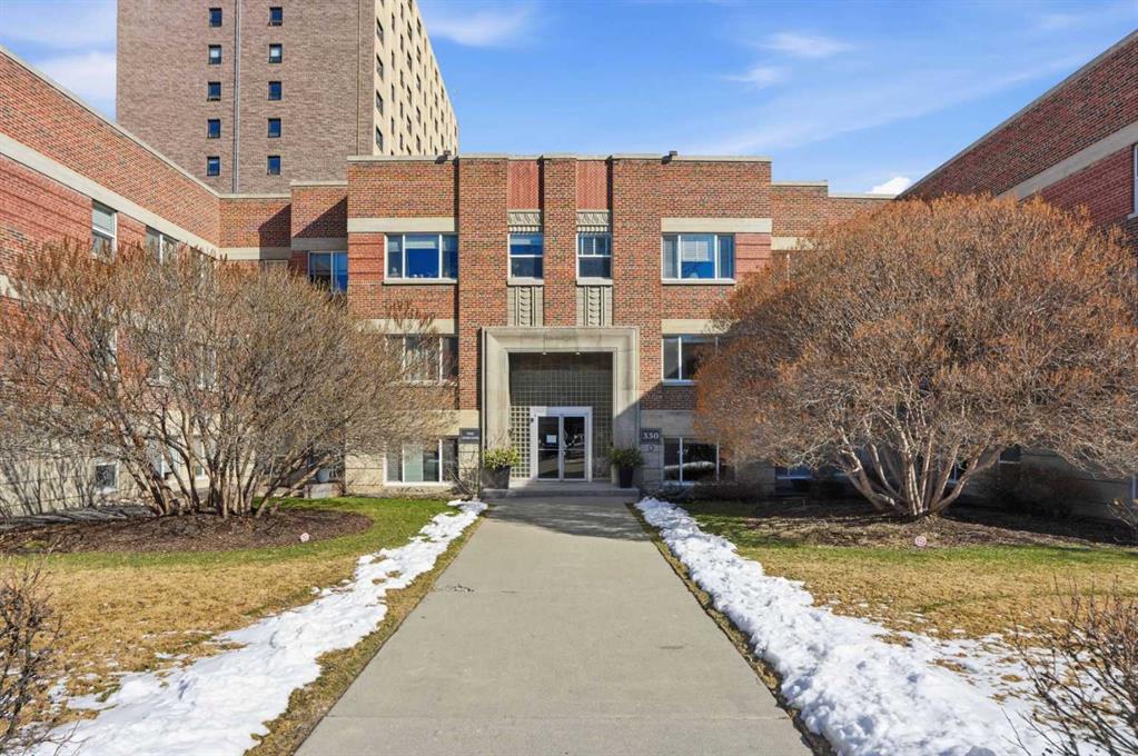 330 19 Avenue SW #3 photo 2