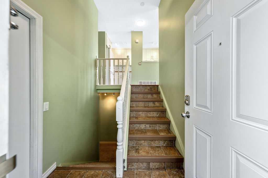 50 Cedarwood Rise SW photo 2