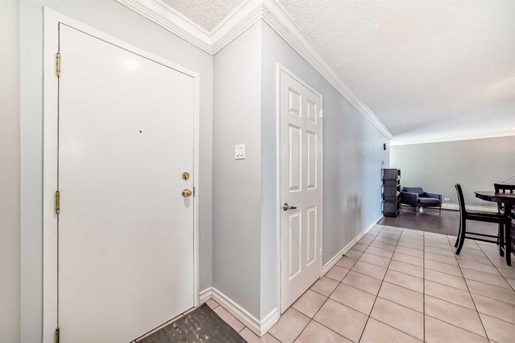 323 13 Avenue SW #505 photo 5