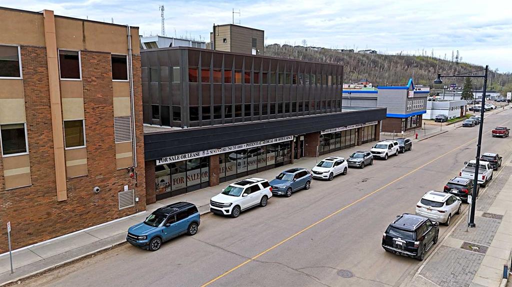 9911 Macdonald Avenue #Main Level