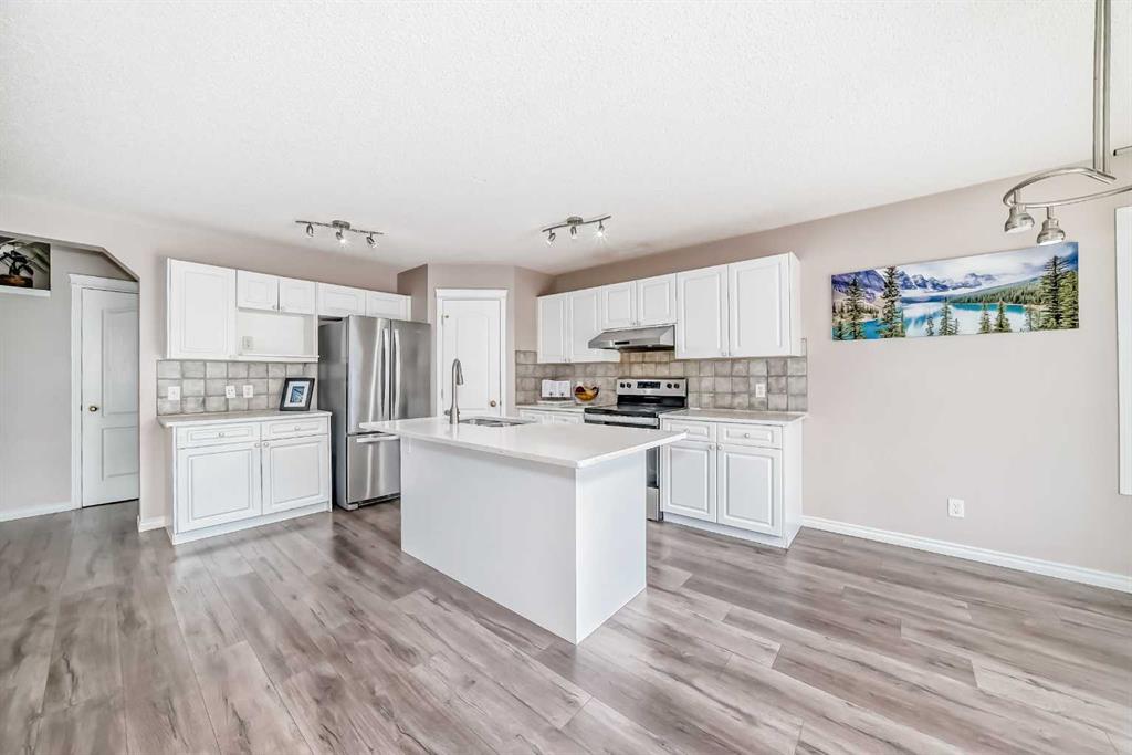 9 Somerside Crescent SW photo 4