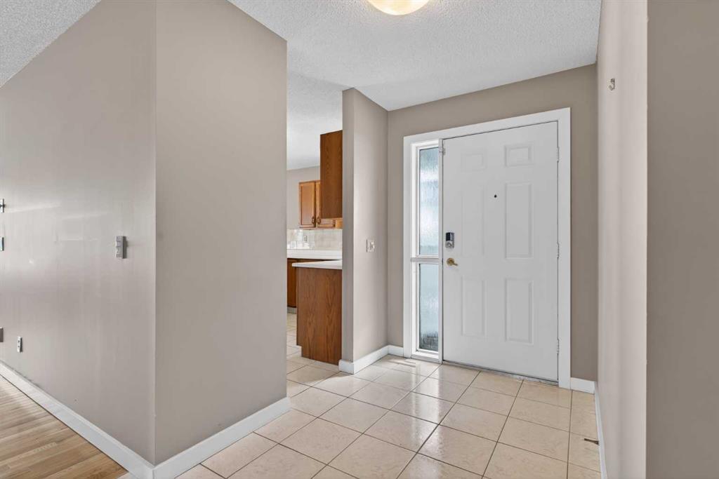 96 Norquay Heights NW photo 5