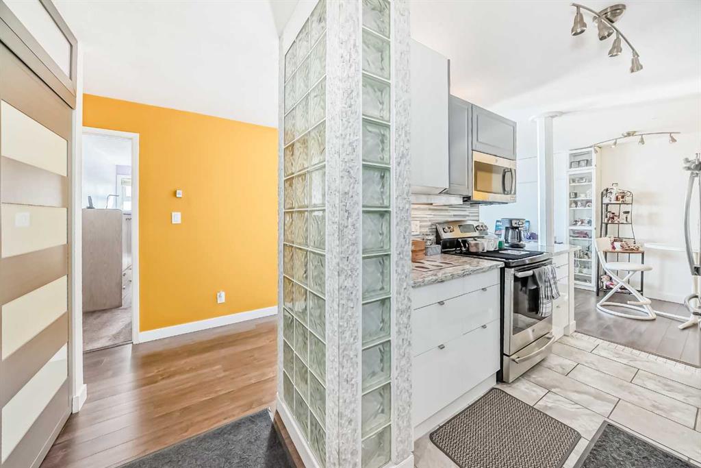 8604 48 Avenue NW #912 photo 4