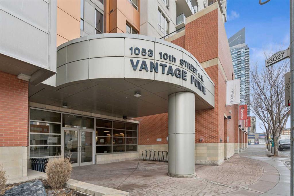 1053 10 Street SW #1301 photo 2