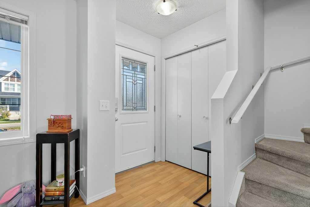 243 Redstone Drive NE photo 4