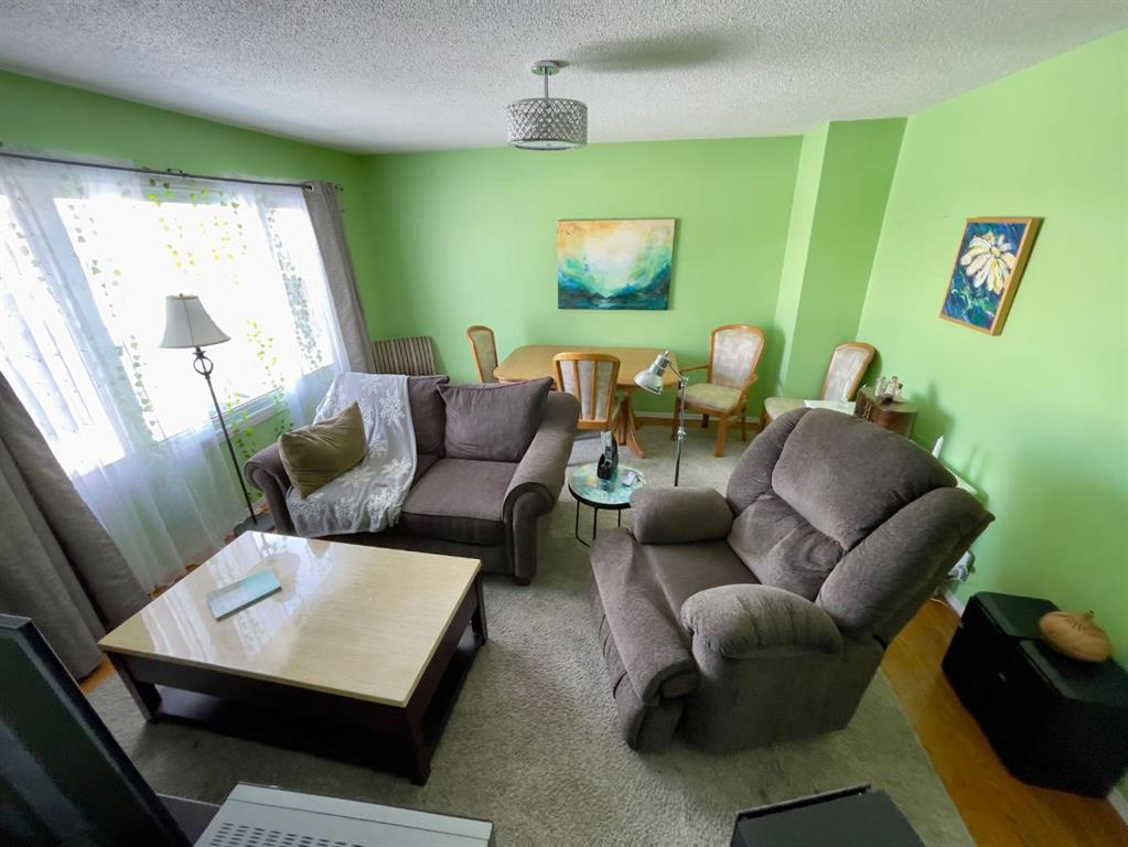 3311 Radcliffe Drive SE photo 3