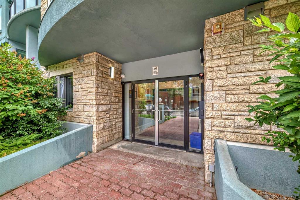 328 21 Avenue SW #311 photo 5