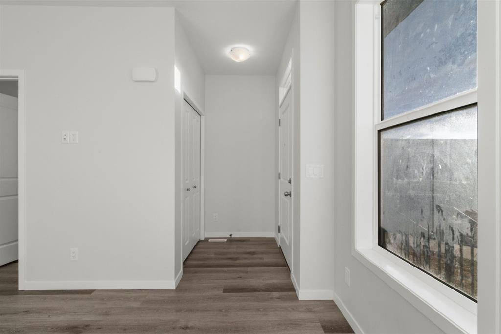 98 Cornerstone Link NE photo 4