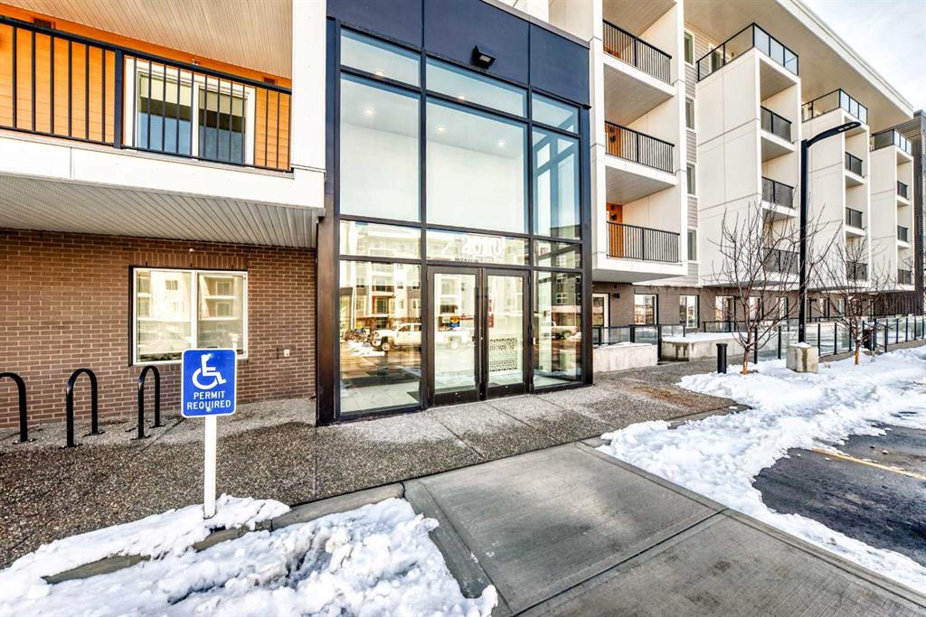 63 Corner Glen Crescent NE #2309 photo 3