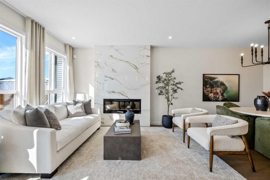 203 Huxland Path NE photo 3
