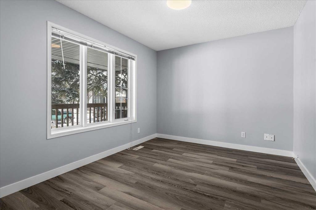 3103 39 Street SW photo 5