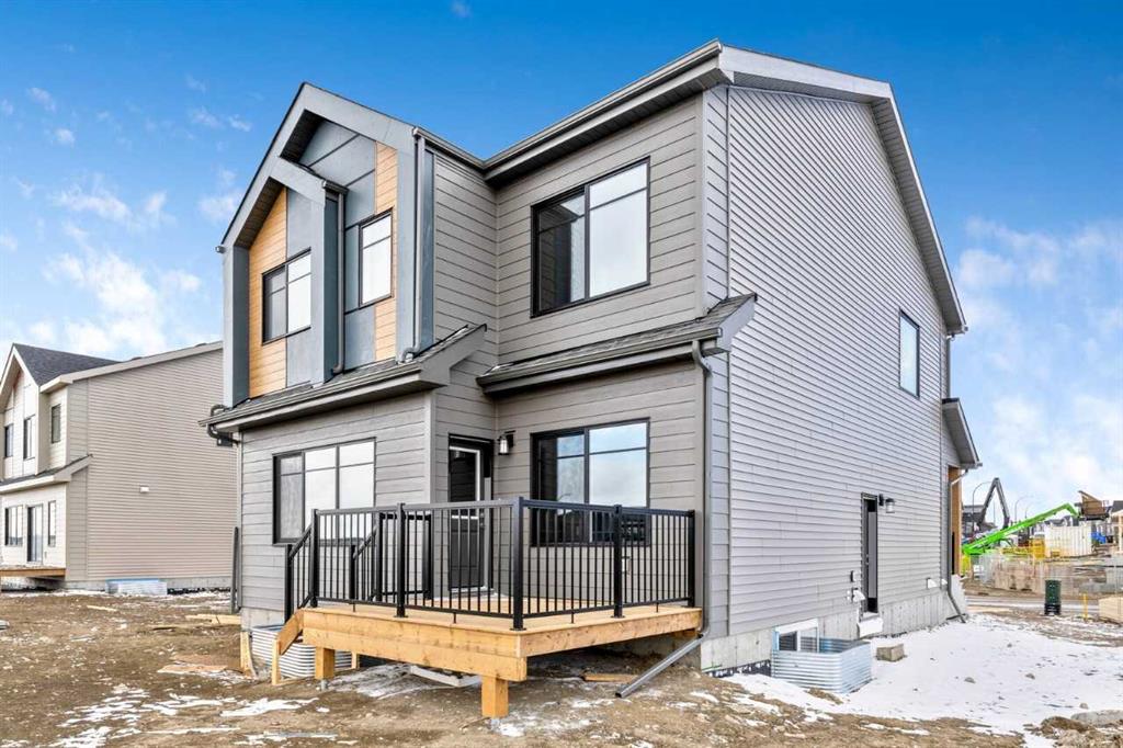 367 Heartwood Gardens SE photo 2