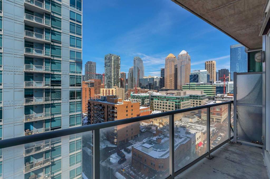 135 13 Avenue SW #1106 photo 3
