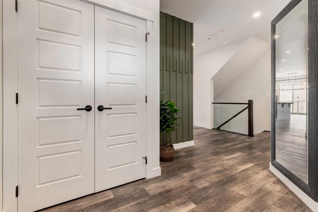 142 Cranbrook Park SE photo 4