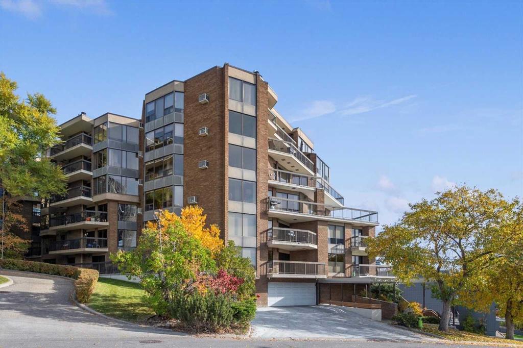 320 Meredith Road NE #302 photo 2