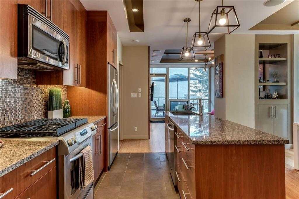 701 3 Avenue SW #204 photo 4
