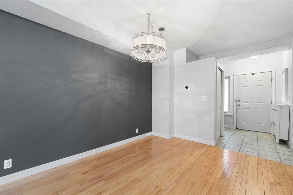 1620 27 Avenue SW #2 photo 5