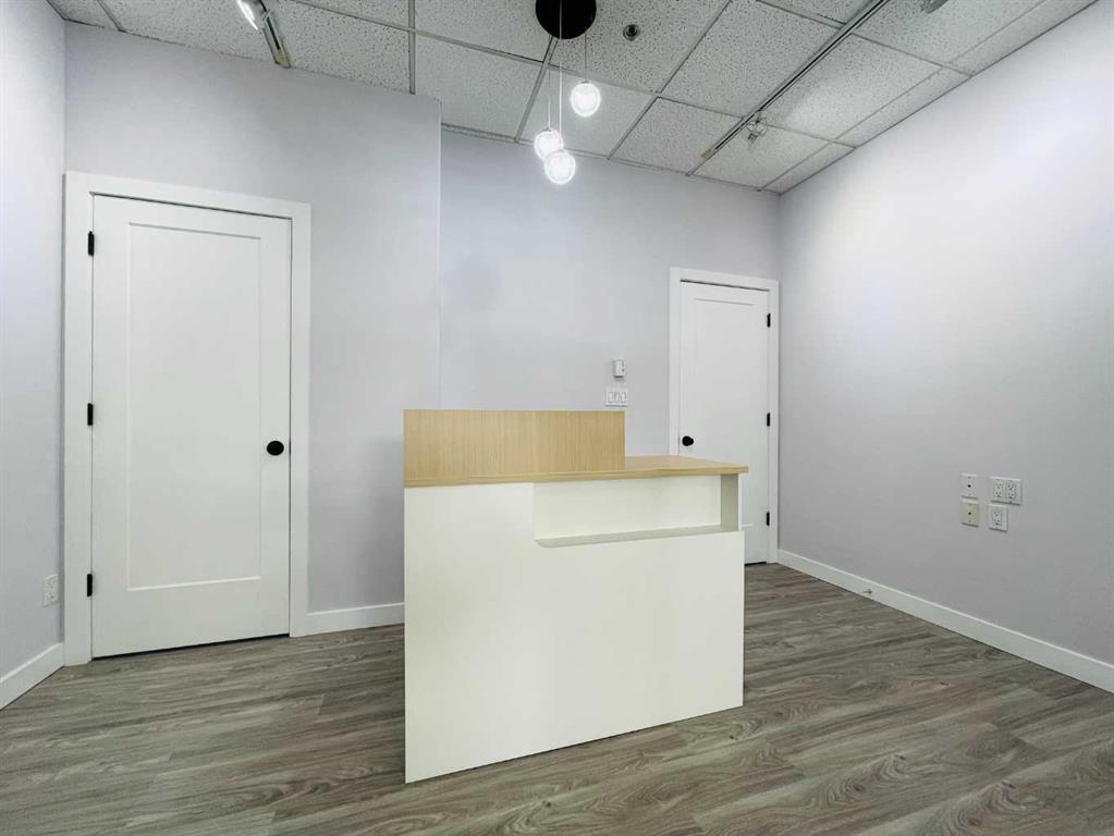 1623 Centre Street NW photo 4