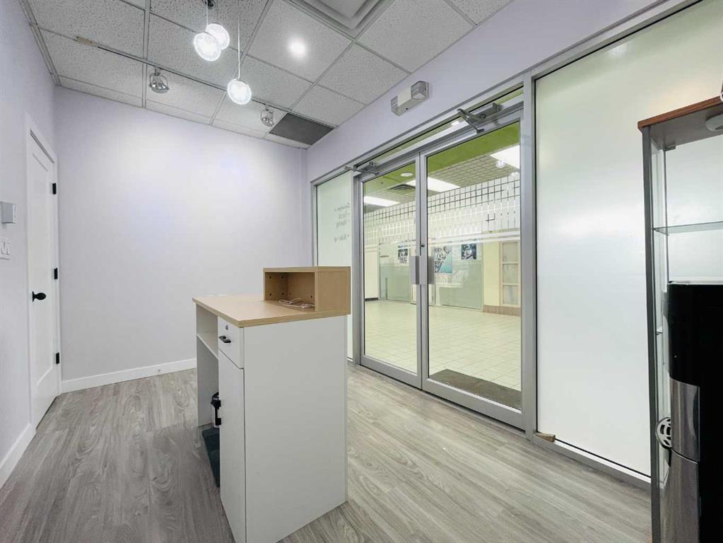 1623 Centre Street NW photo 5