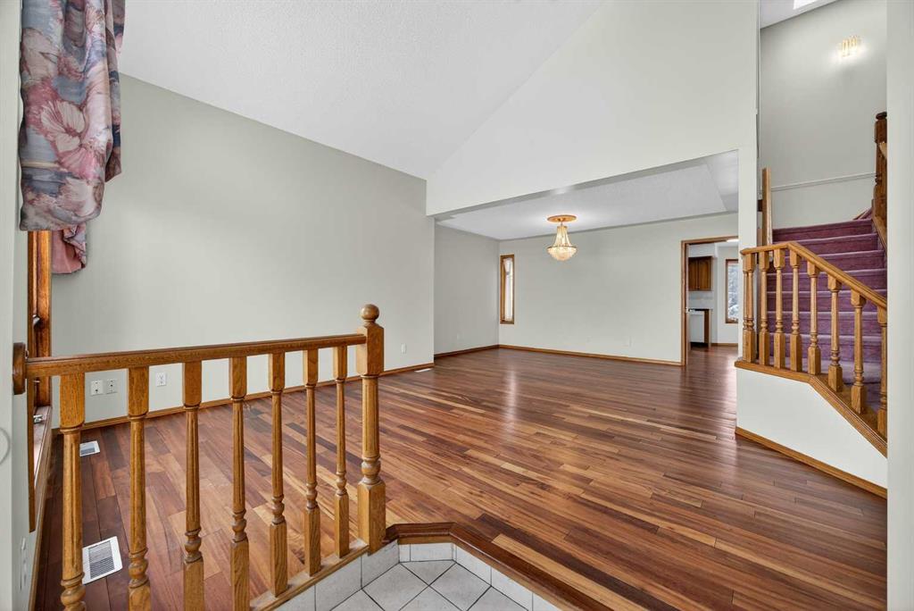 90 Hawkmount Green NW photo 4