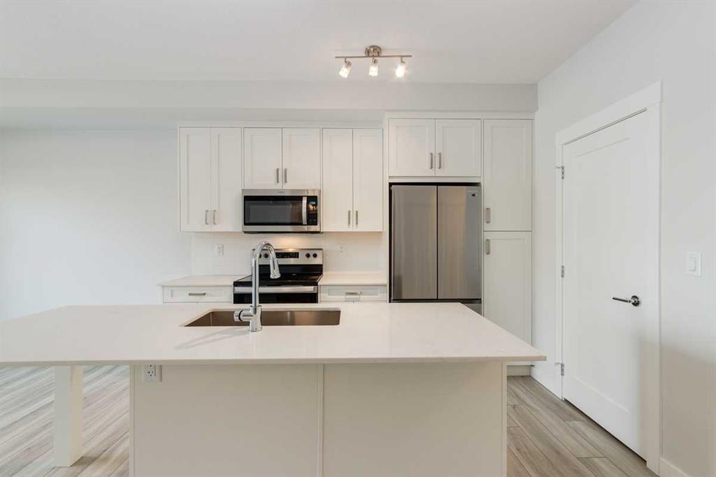 500 Auburn Meadows Common SE #107 photo 3