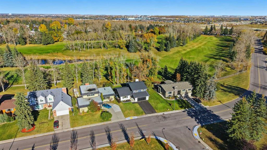 1016 Mapleglade Drive SE photo 2