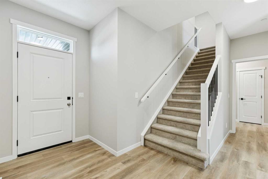 302 Hotchkiss Common SE photo 2