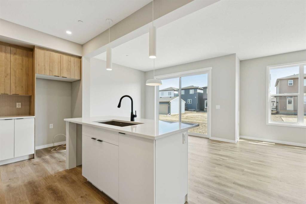 302 Hotchkiss Common SE photo 4