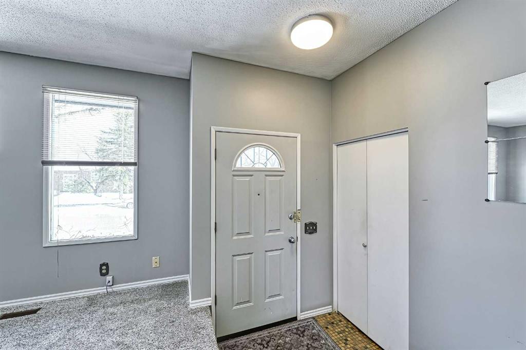 3523 48 Street NE photo 4
