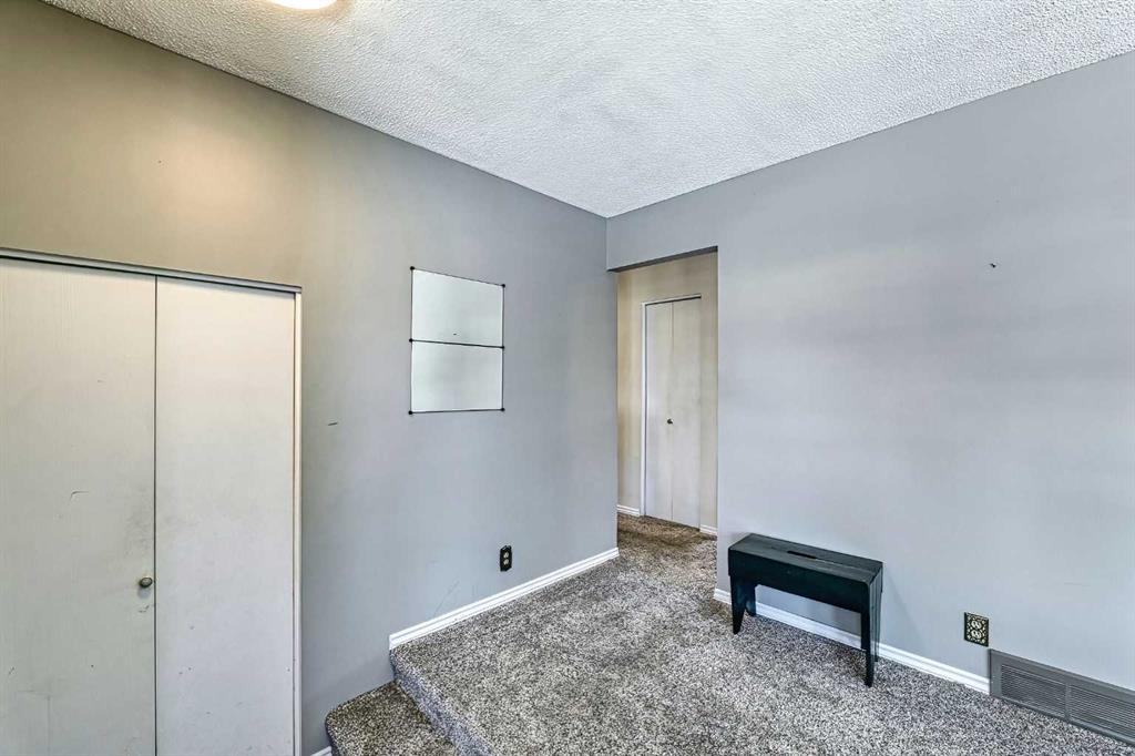 3523 48 Street NE photo 5