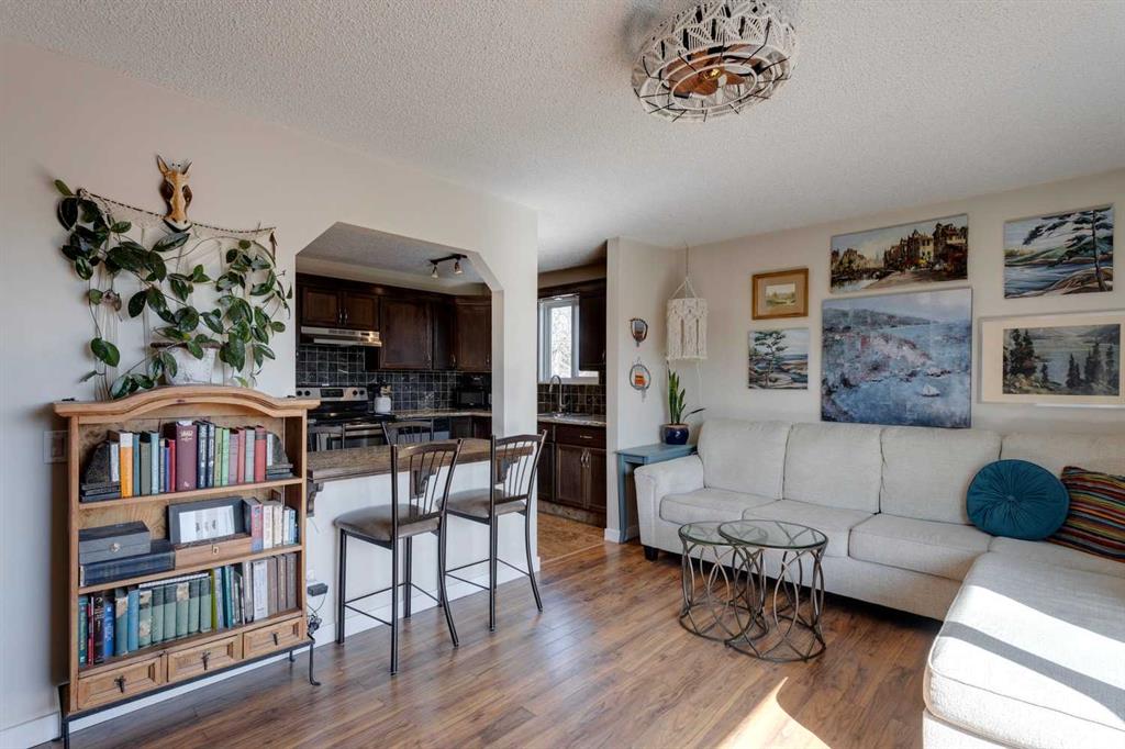 2203 14 Street SW #301 photo 2