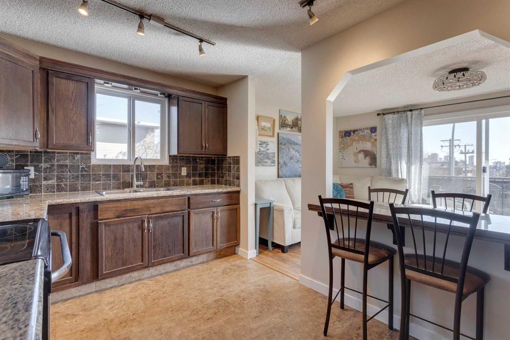 2203 14 Street SW #301 photo 3