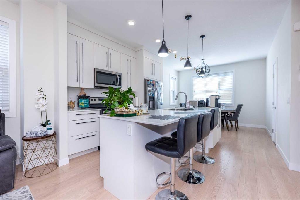 30 Cornerstone Manor NE #412