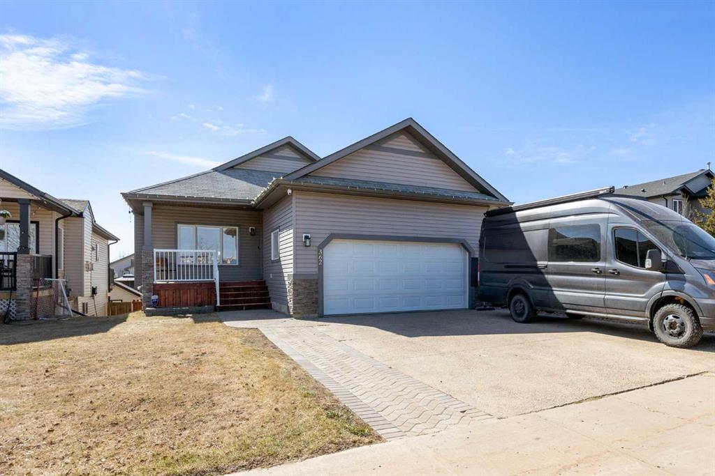 362 Pacific Crescent