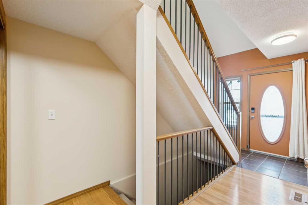 39 Country Village Circle NE photo 3