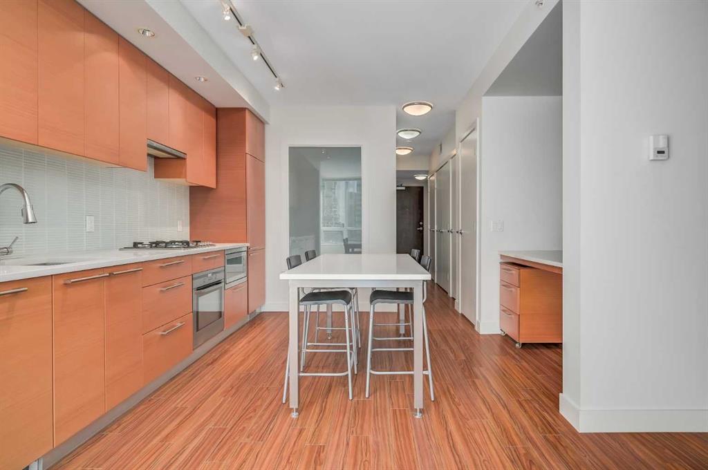 222 Riverfront Avenue SW #538 photo 3