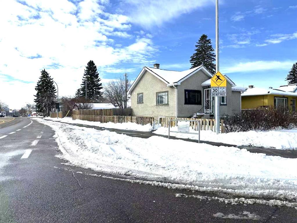 1101 22 Avenue NW photo 2