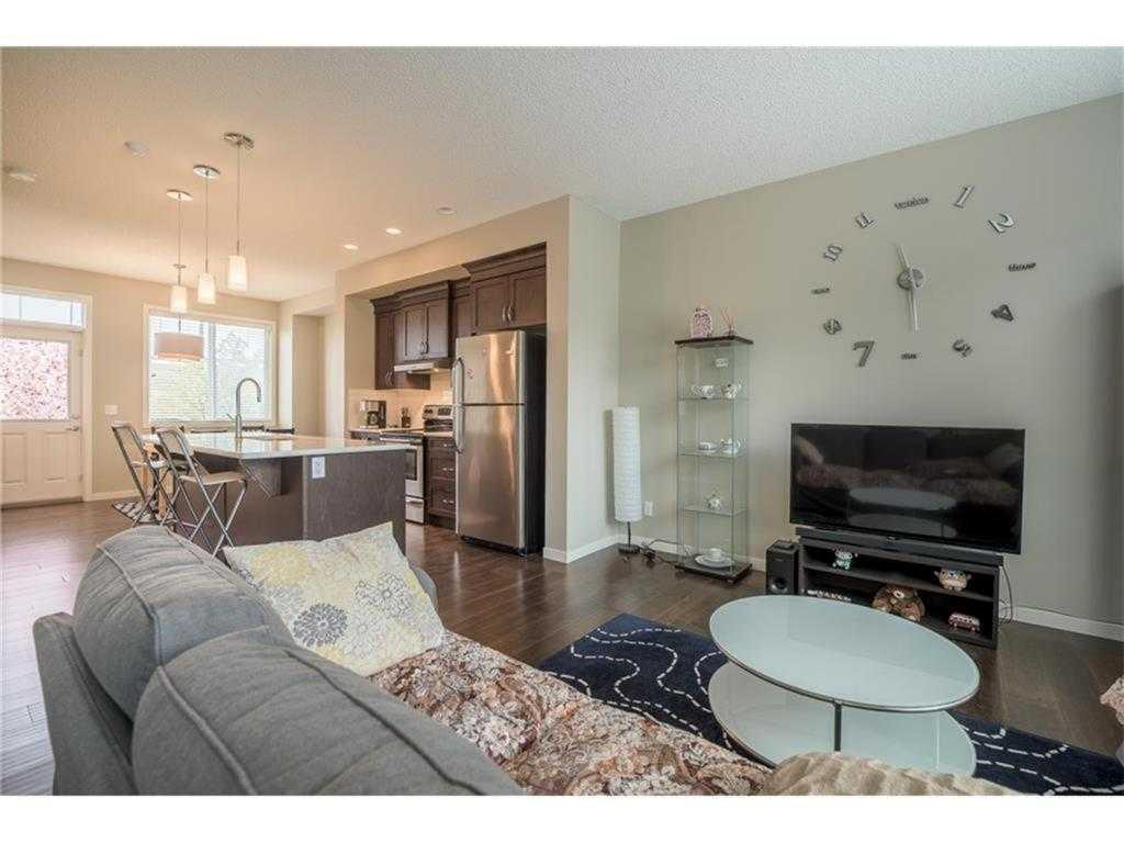538 Panatella Walk NW photo 2
