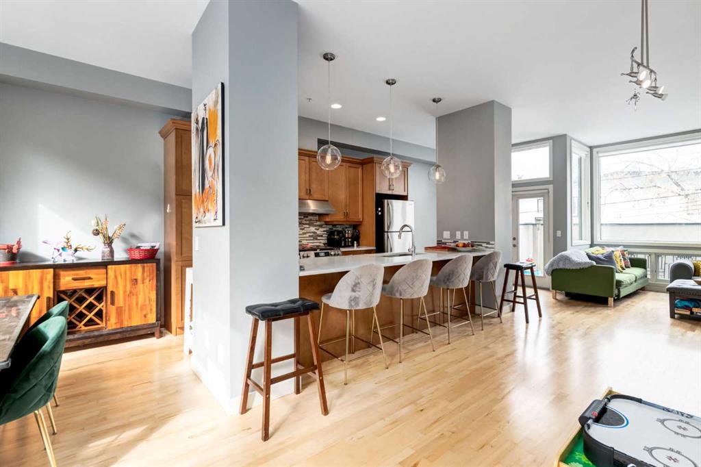 1720 12 Street SW #107 photo 3
