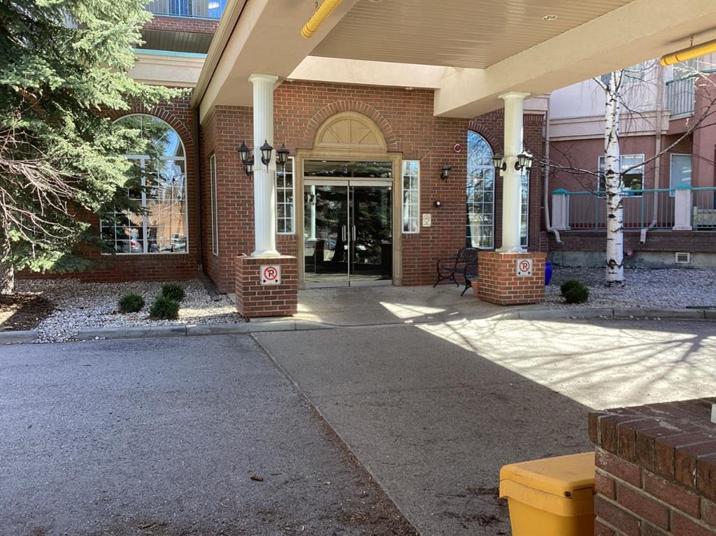 200 Lincoln Way SW #302