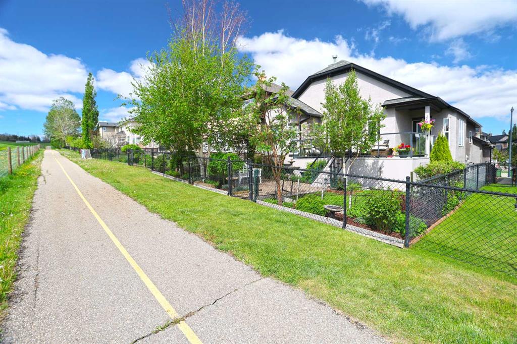 92 Sherwood Rise NW photo 4