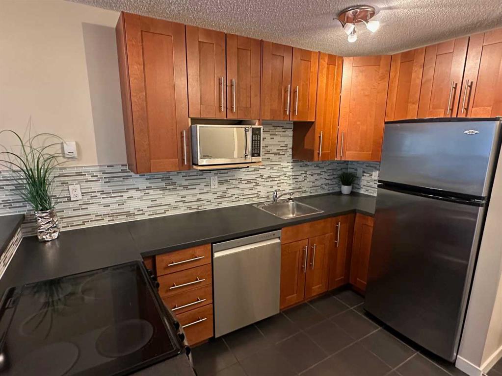 340 14 Avenue SW #511 photo 2