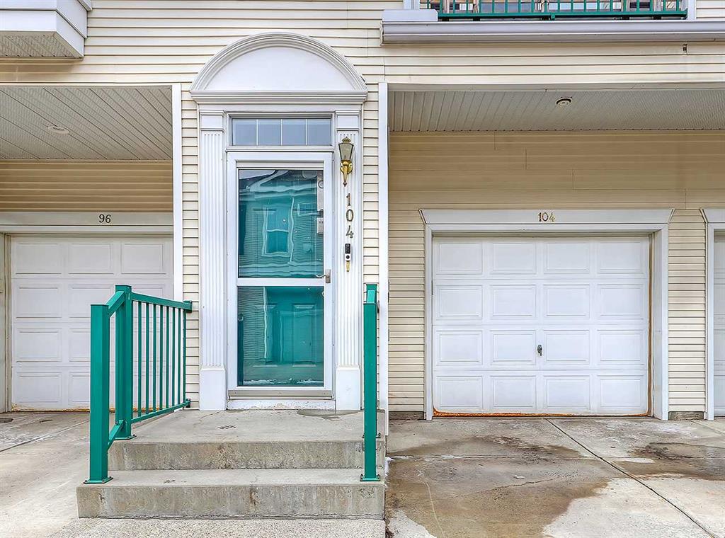 104 Prestwick Gardens SE photo 4