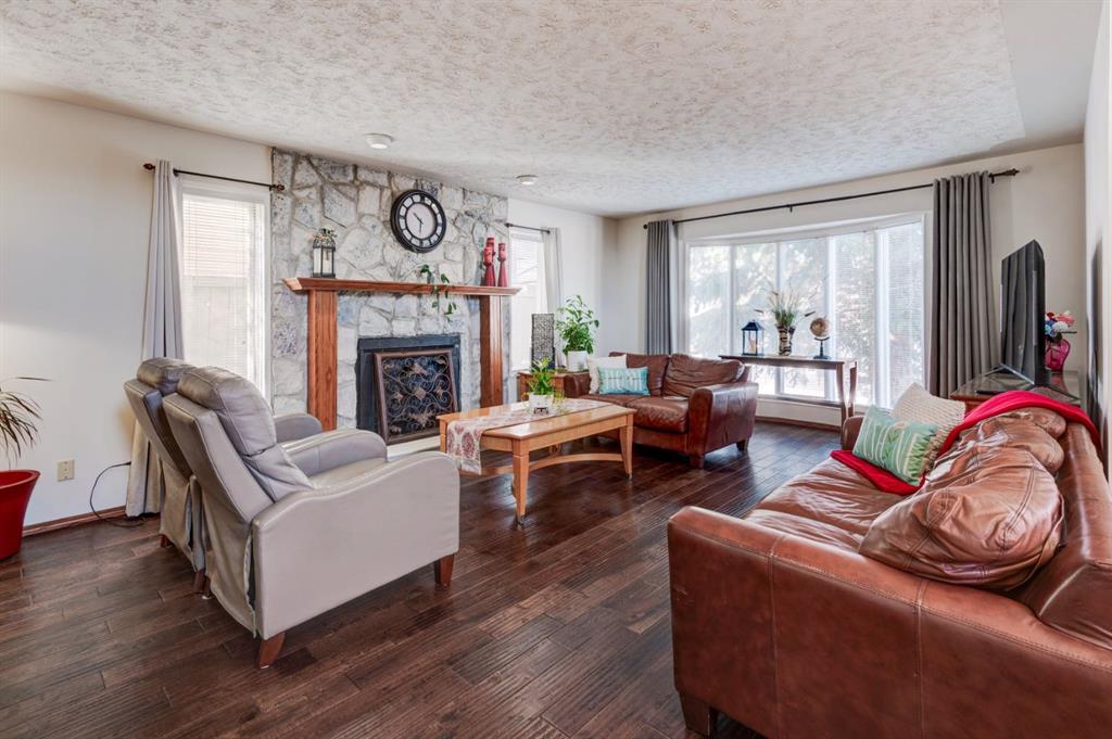 4 Cedargrove Way SW photo 4